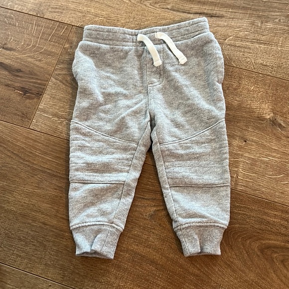 Gymboree Joggers 6-12 months - Picture 1 of 3